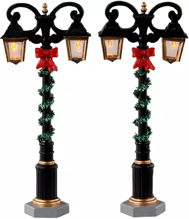 Lemax splendid lights, set of 2 verlichte straatlantaarn Caddington Village 2023