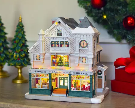 Lemax antique & gift shop verlicht kersthuisje Norman Rockwell 2023 - afbeelding 2