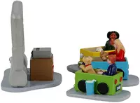 Lemax backyard drive-in, set of 4 kerstdorp tafereel Caddington Village 2023 - afbeelding 2