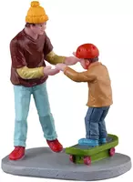 Lemax beginner boarder kerstdorp figuur type 2 Caddington Village 2023