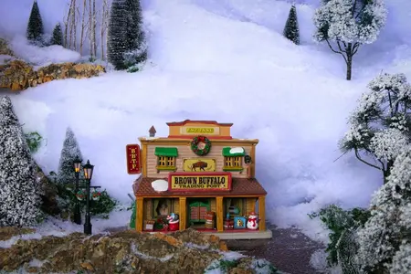 Lemax brown buffalo trading post verlicht kersthuisje Vail Village 2024 - afbeelding 4