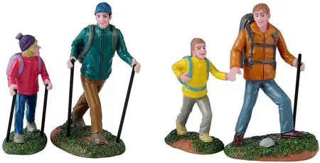 Lemax father and daughter hikers s/4 kerstdorp figuur type 5 Vail Village 2024