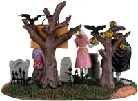Lemax graveyard costume party tafereel Spooky Town 2022 - afbeelding 3
