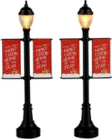 Lemax lamp post banners verlichte straatlantaarn Caddington Village 2026