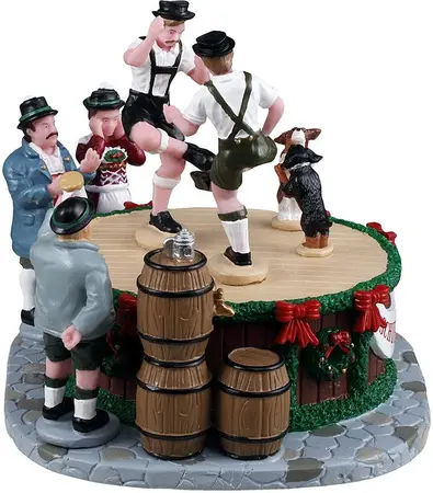 Lemax leapin' lederhosen kerstdorp tafereel 2025 - afbeelding 3