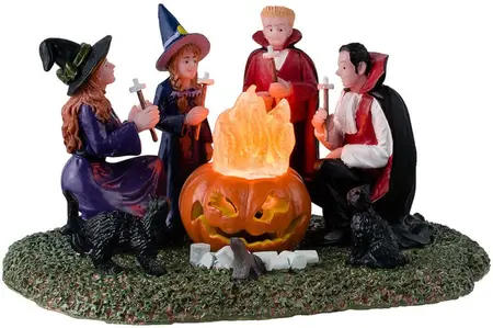 Lemax monster marshmallow roast verlicht tafereel Spooky Town 2024 - afbeelding 1