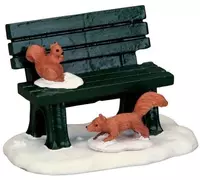 Lemax park bench in winter kerstdorp accessoire Caddington Village 2015
