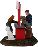 Lemax puppy kissing booth kerstdorp tafereel 2026 - afbeelding 3
