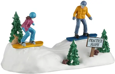 Lemax snowboarding practice kerstdorp tafereel Vail Village 2026 - afbeelding 1