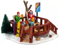 Lemax sun on the slopes kerstdorp tafereel Vail Village  2021 - afbeelding 1