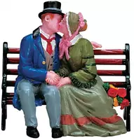 Lemax the kiss kerstdorp figuur type 3 Caddington Village 2007