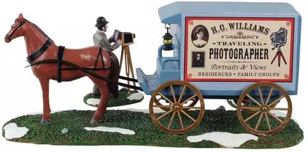 Lemax traveling photographer wagon, s/3 kerstdorp tafereel Caddington Village 2021 - afbeelding 4
