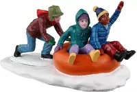 Lemax tubing trio kerstdorp figuur type 3 Vail Village  2023