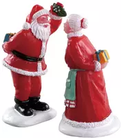 Lemax under the mistletoe s/2 kerstdorp figuur type 3 Santa's Wonderland 2018