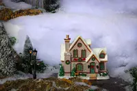Lemax white christmas verlicht kersthuisje Caddington Village 2024 - afbeelding 4