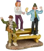 Luville Molendam Dancing people on table