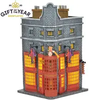 Weasleys' Wizard Wheezes - Harry Potter Village